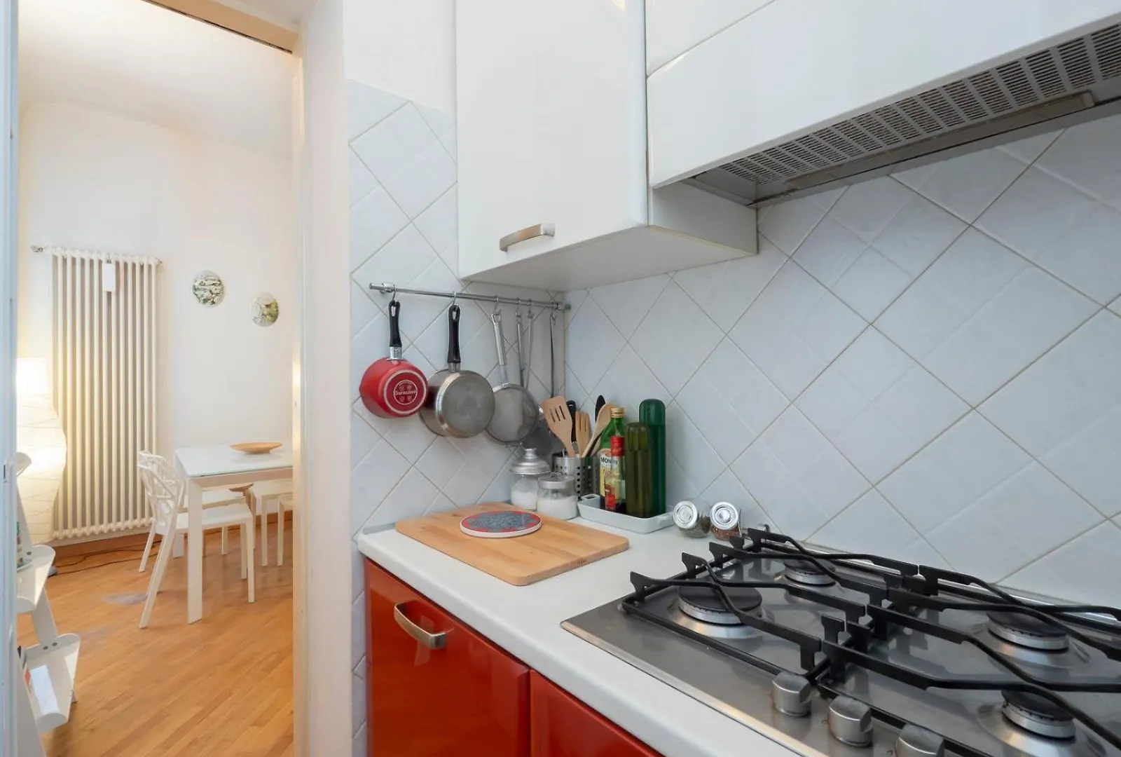 Xenia Apartments - Cozy Two-Rooms Apartment In Corso Vercelli Milão